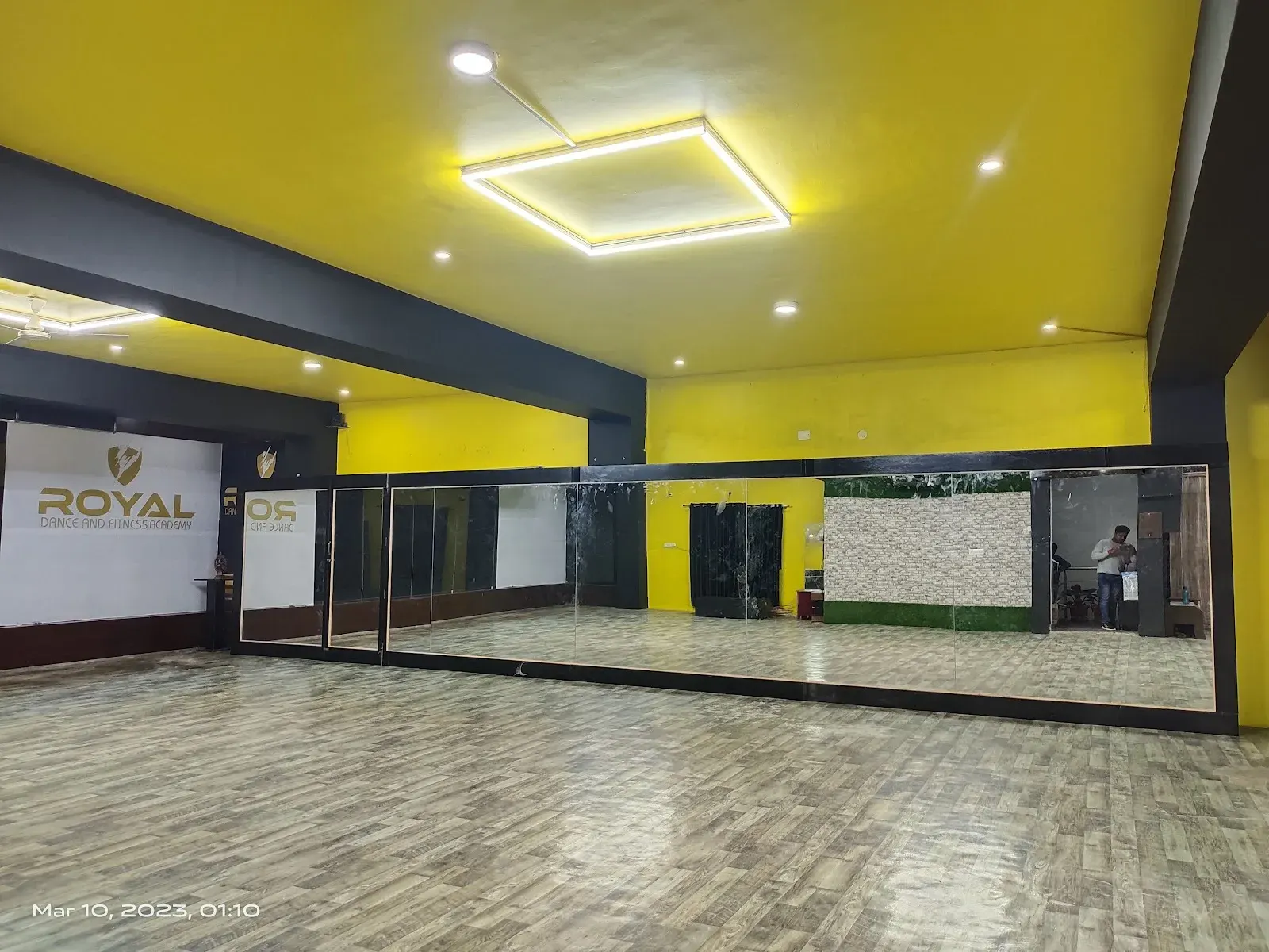 Royal dance and fitness academy photo 1