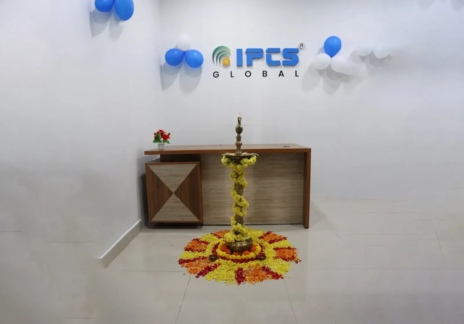 IPCS Global photo 1