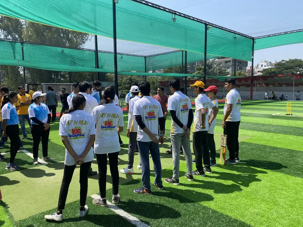 BIG BOUNCE TURF — Other Sports in Govind Nagar