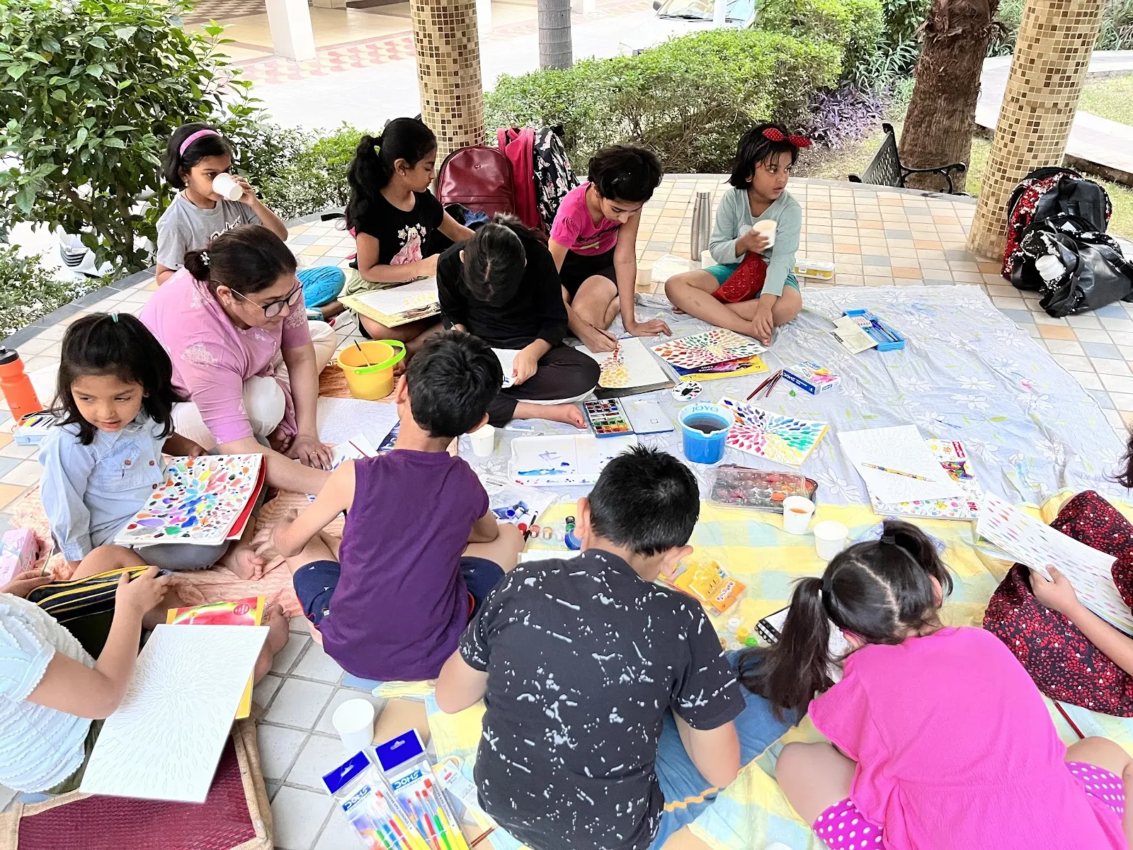 RadhaChitra Art Academy photo 1