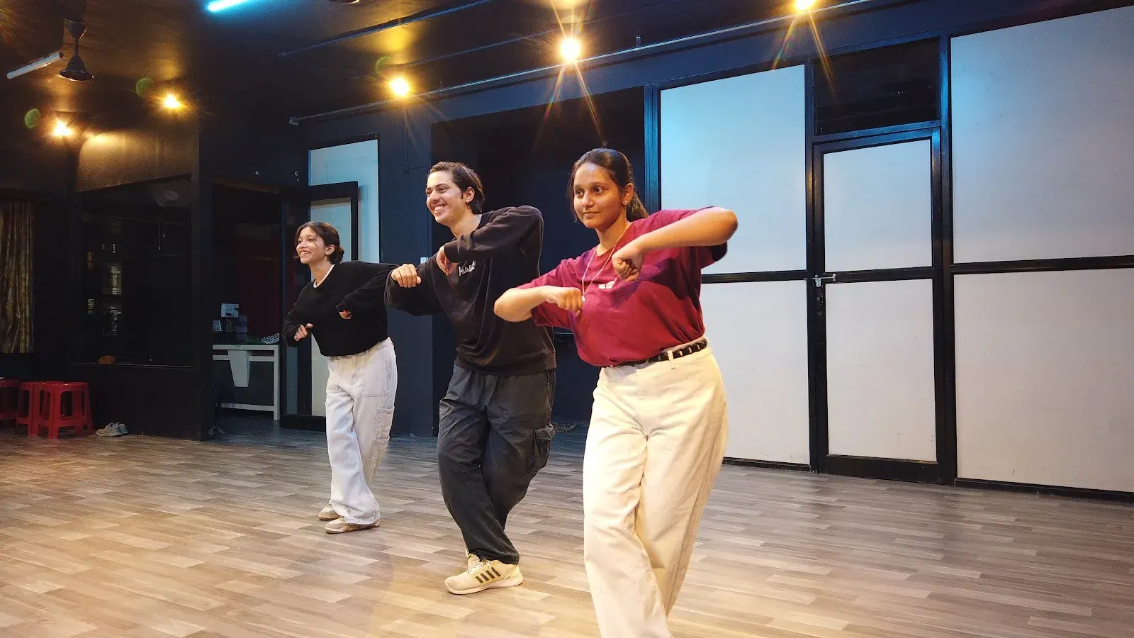 Dance Mania Studio photo 1