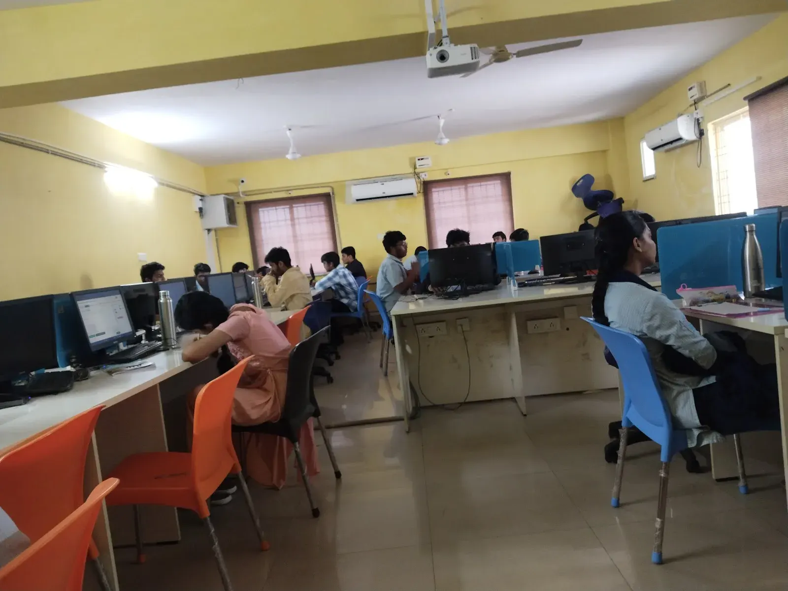 Narayana IIT Acadamy photo 1