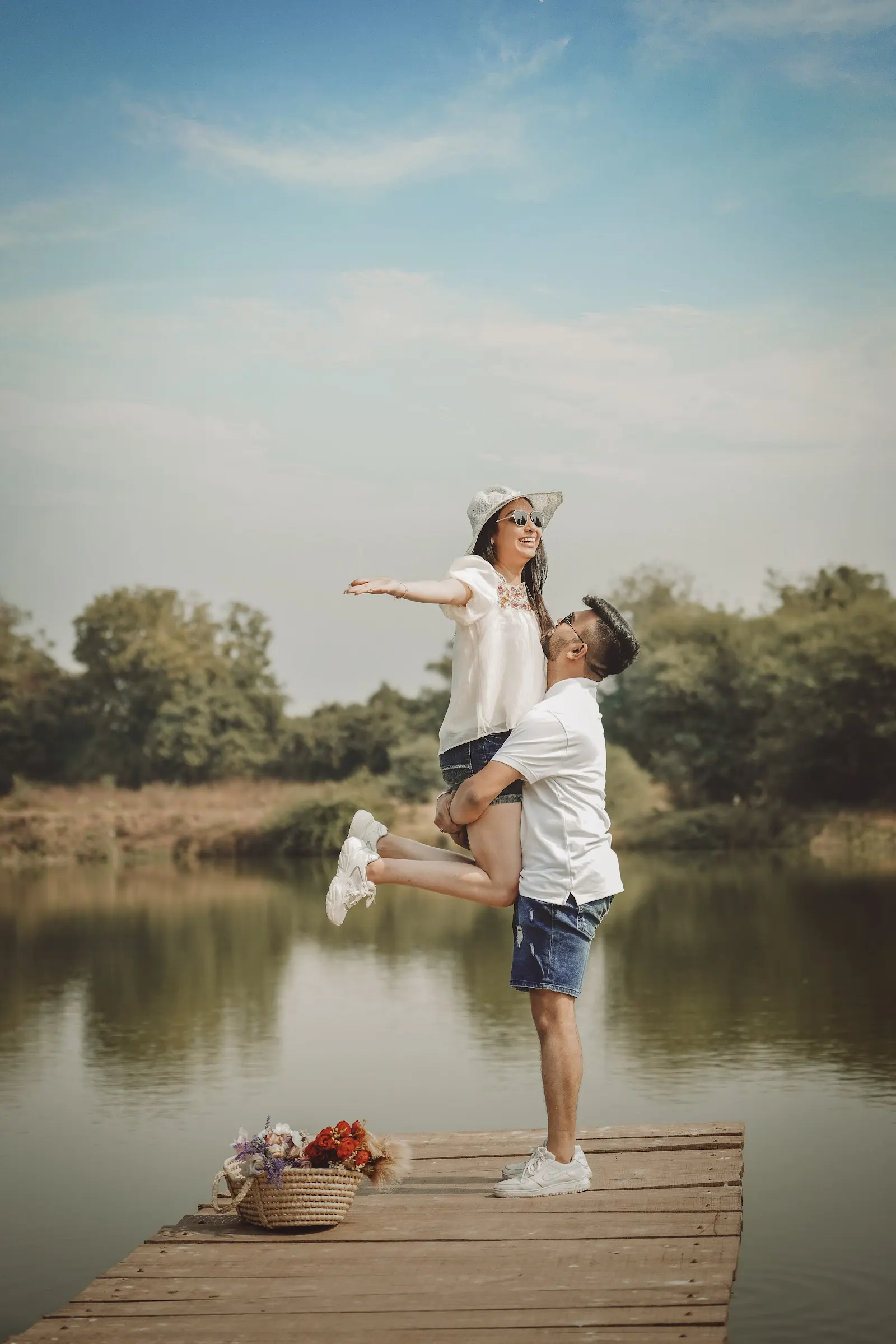 Maa Digital Studio || Wedding Photography,Prewedding shoot photo 1