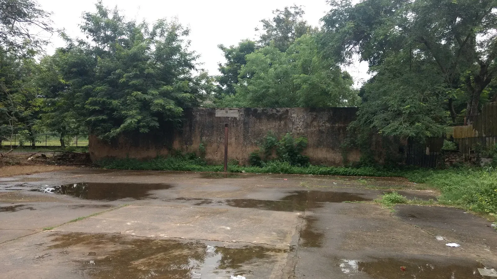 Basketball & Tennis Court photo 1