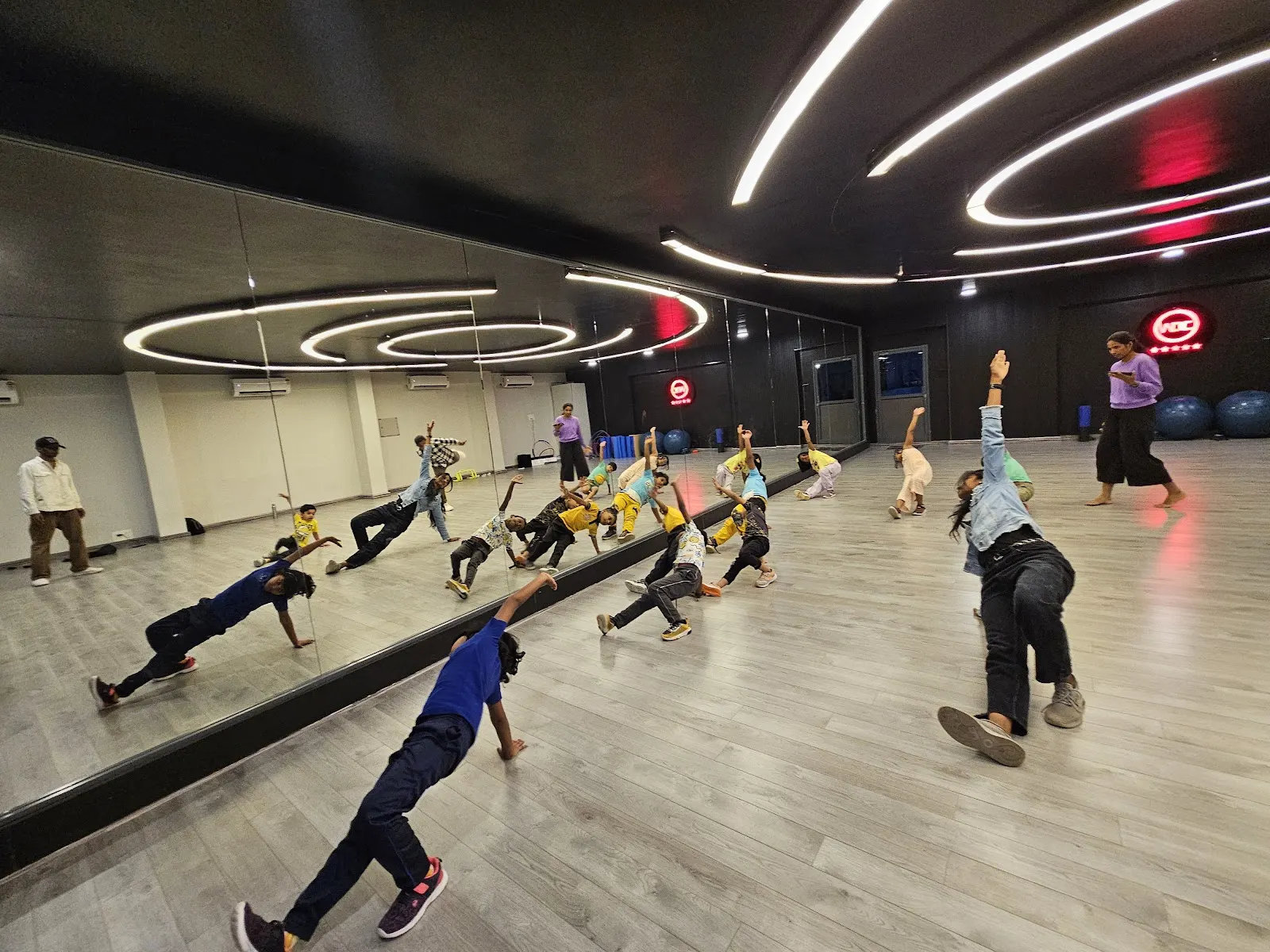 WIPSOUL DANCE COMPANY photo 1