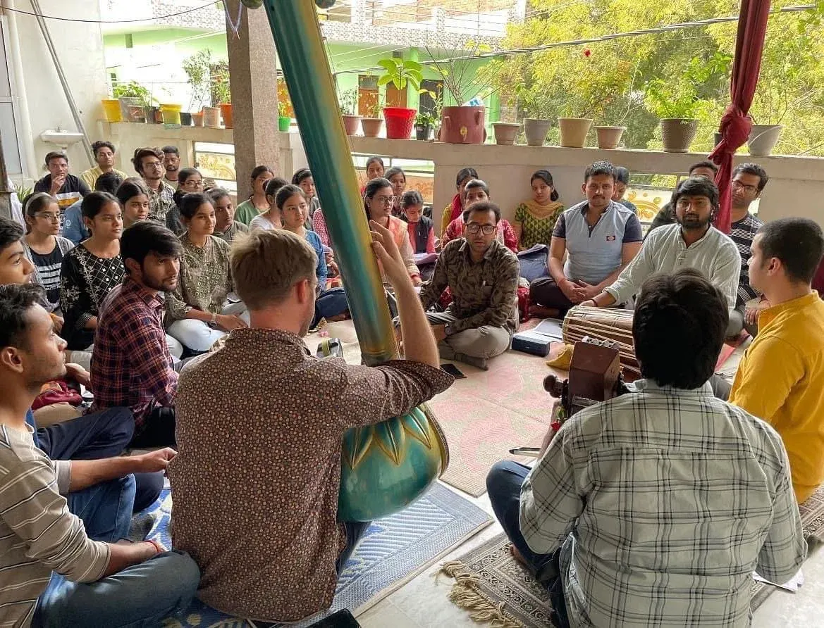 Ayush Dwivedi photo 1