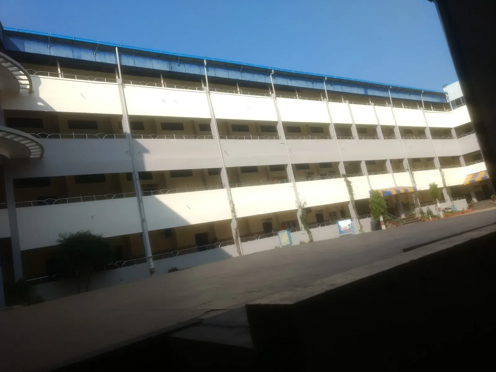 Kautilya Vidyalaya photo 1