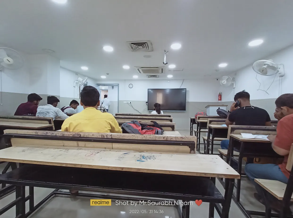 Aakash Institute Bankman Colony photo 1