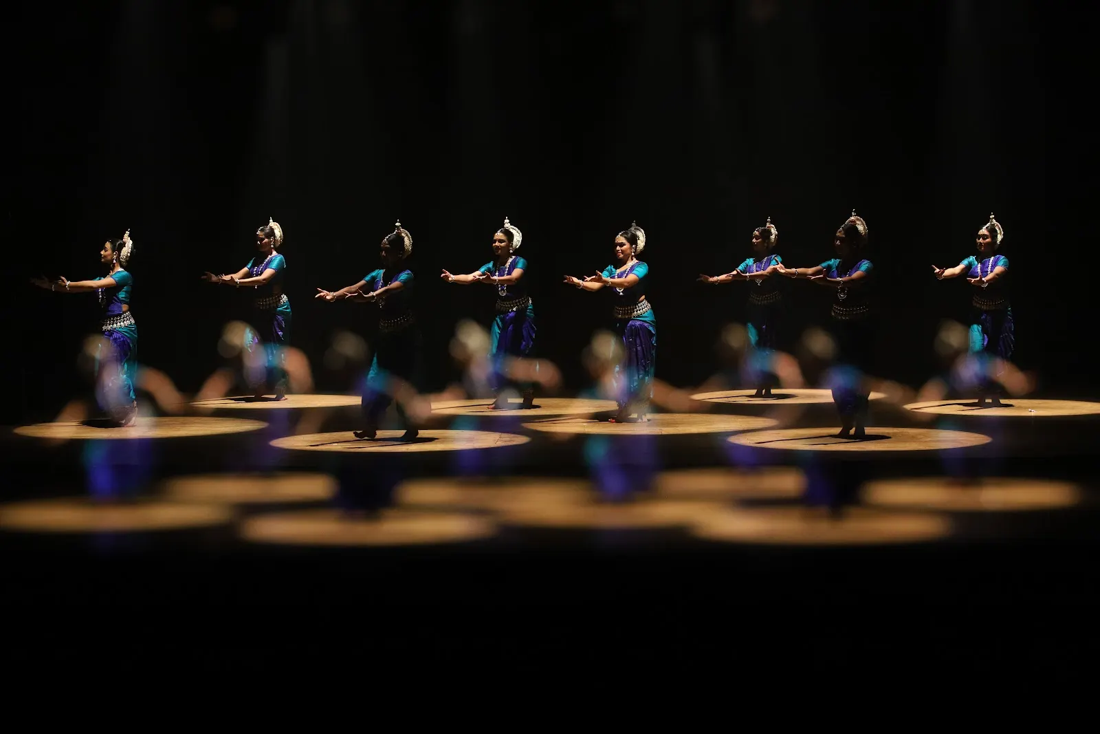 SṚJAN Guru Kelucharan Mohapatra Odissi Nrityabasa photo 1