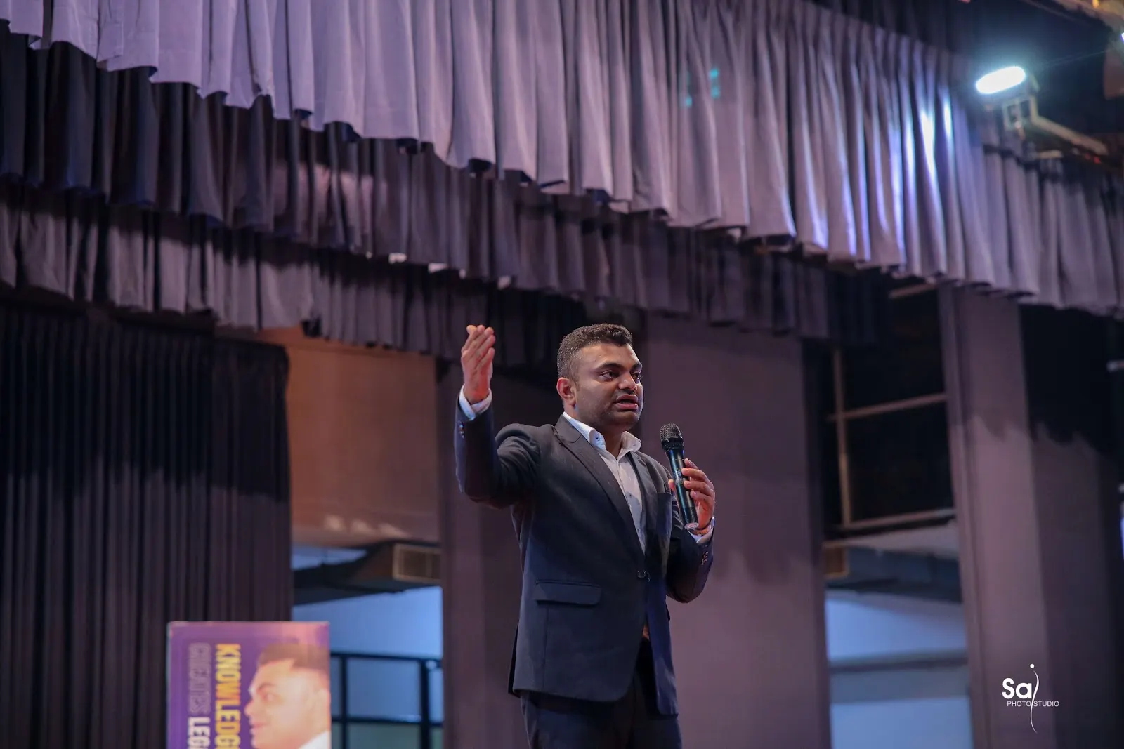 Ashok Gujjar Motivational Speaker photo 1