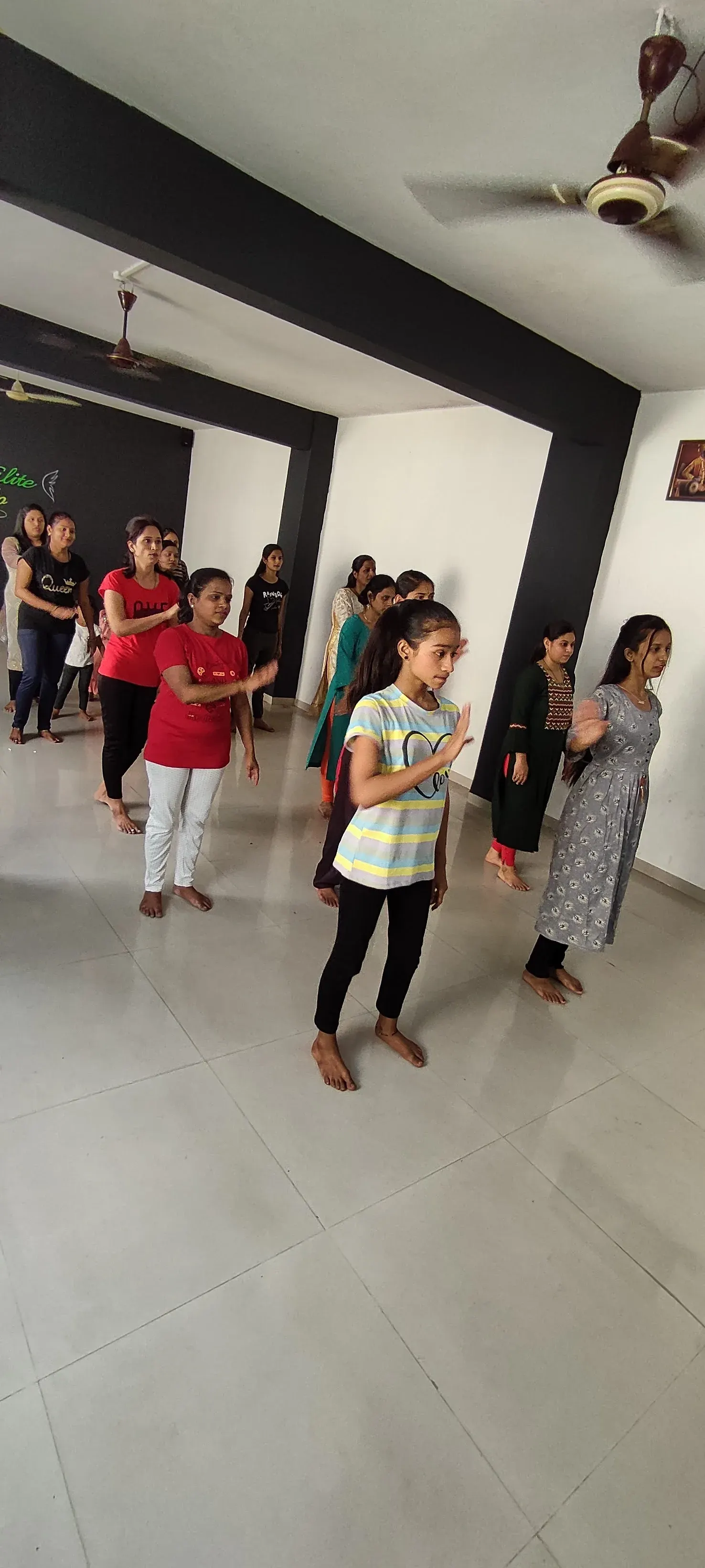 DANCE ELITE STUDIO photo 1