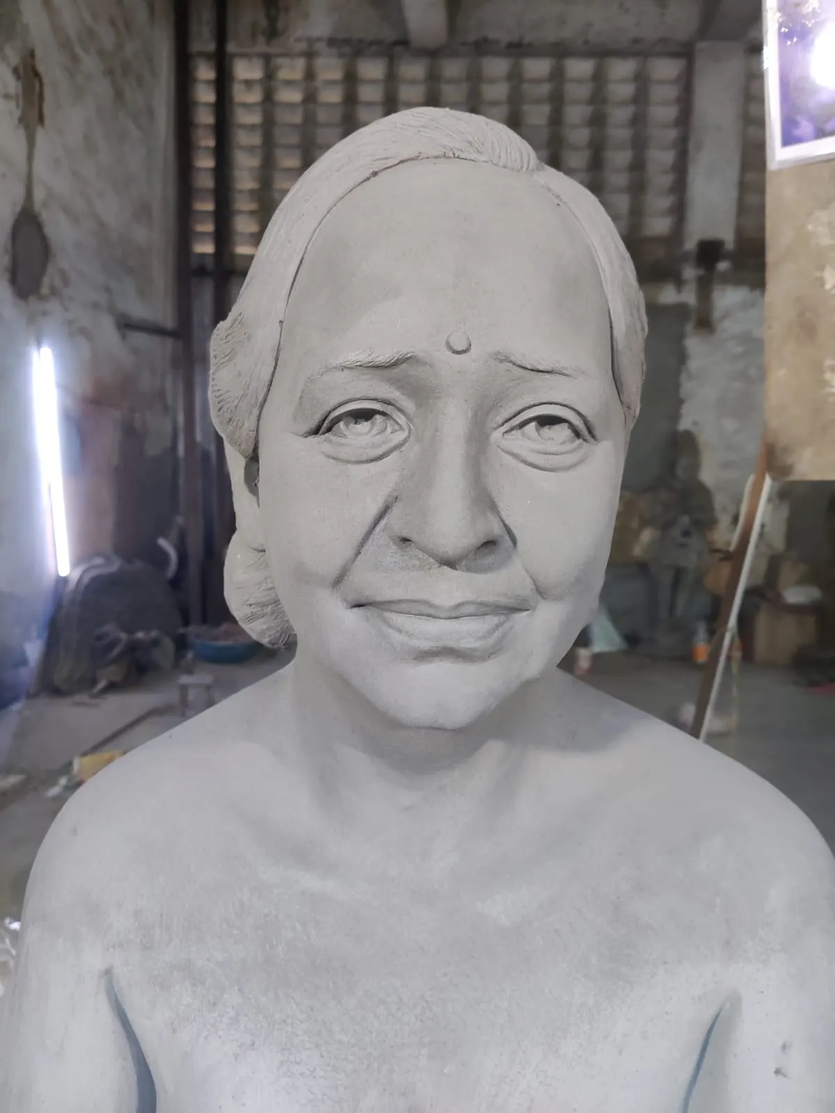 Chitrakala Valley Art & Interior Studio & Gallery Run by sculpture Artist vibha Patel photo 1
