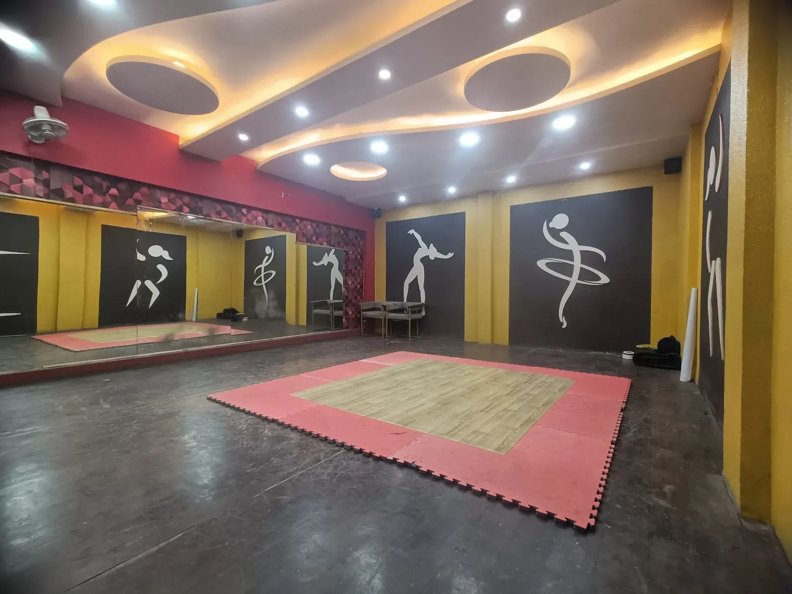 Move and groove dance academy photo 1