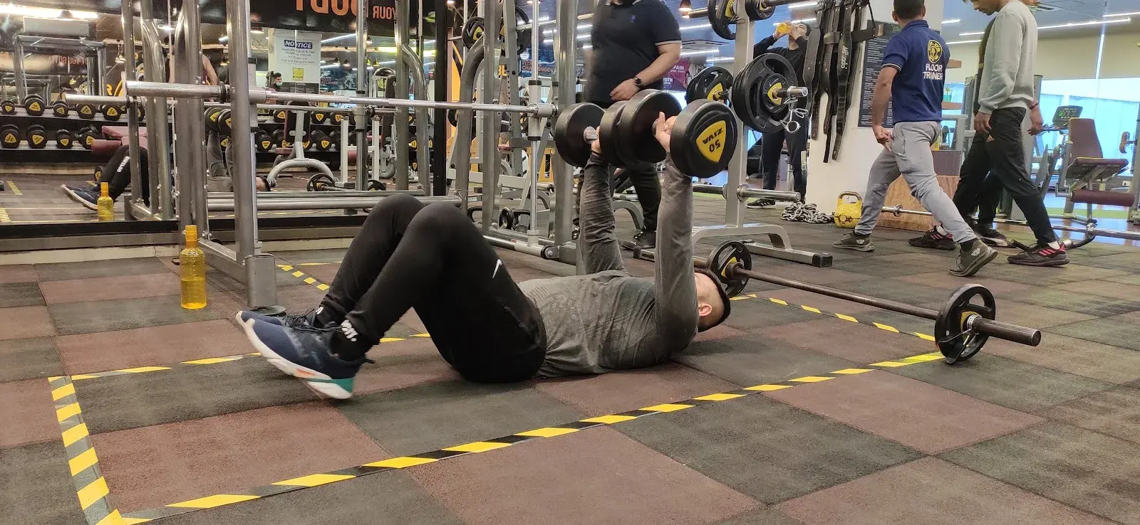 Gold's Gym photo 1