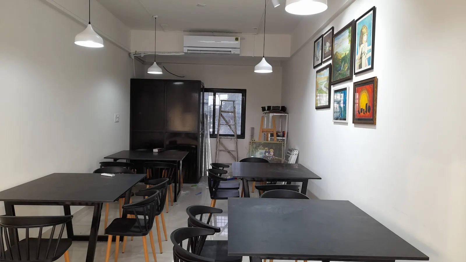White Canvas Art Studio photo 1