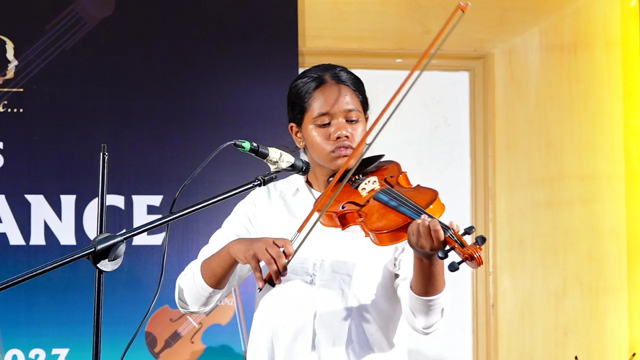 Dadsons music paradise Hindustan College Avinasi Road photo 1