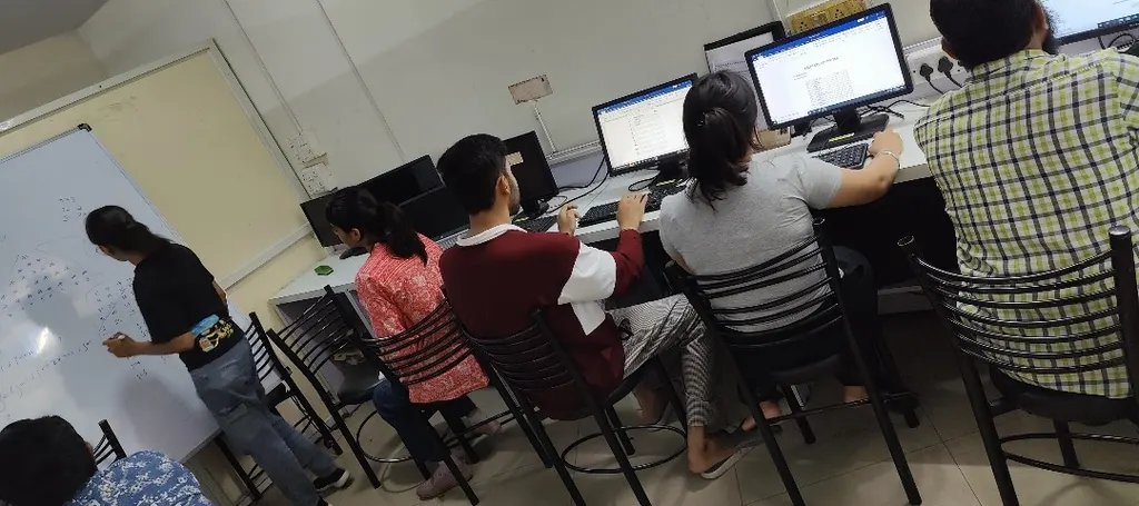Samyak Classes Bhanwar Kuwa — Coding & Robotics in Bhanwar Kuwa