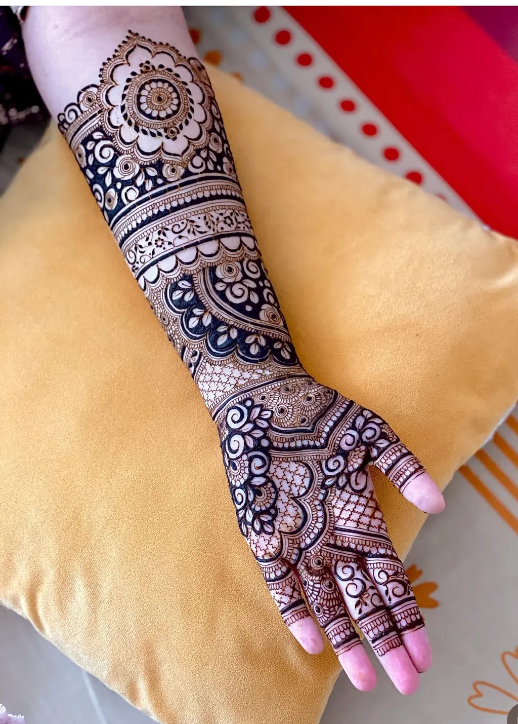 Situ mehndi and nail artist & classes — Art & Craft in Manjalpur