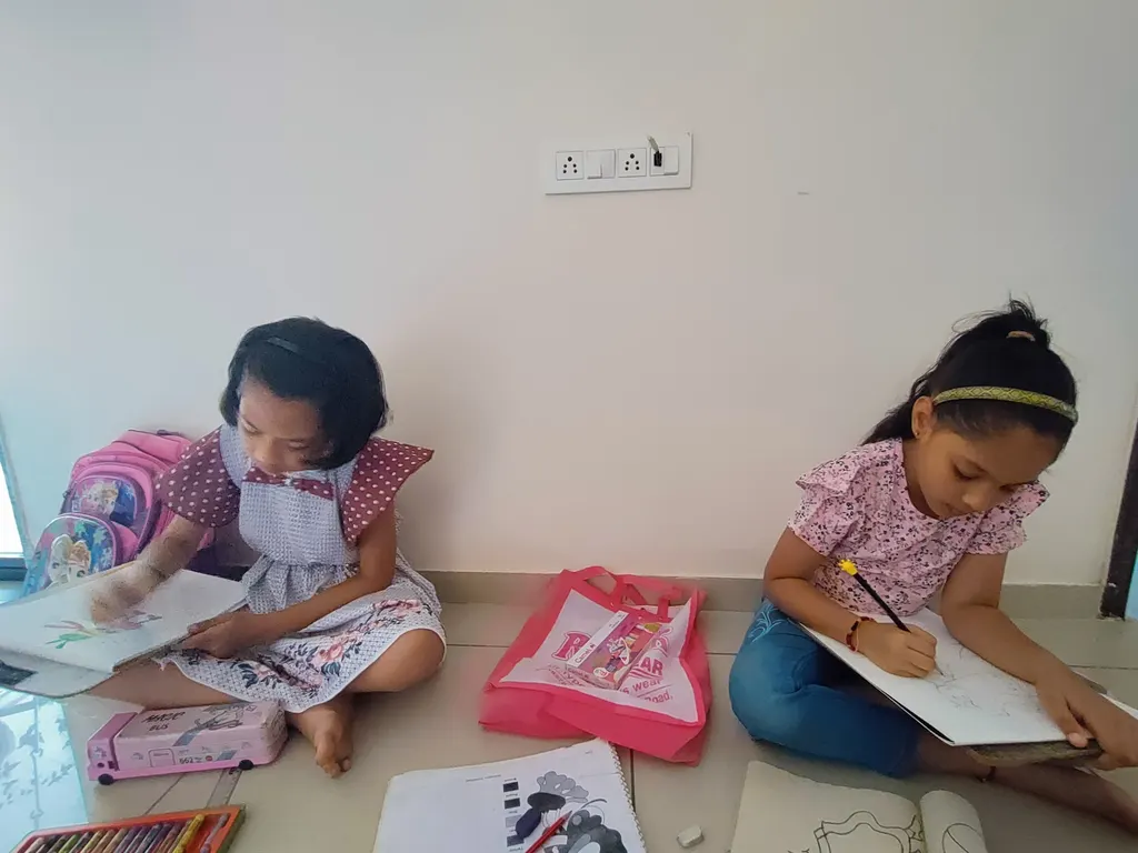 Dhingli Drawing Classes & Fabric Artwork — Art & Craft in Kendranagar