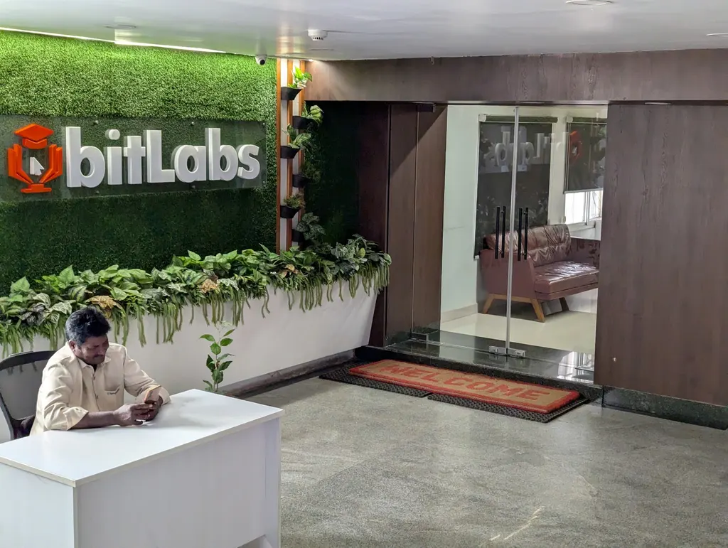 bitLabs — Coding & Robotics in Guru Nanak Colony