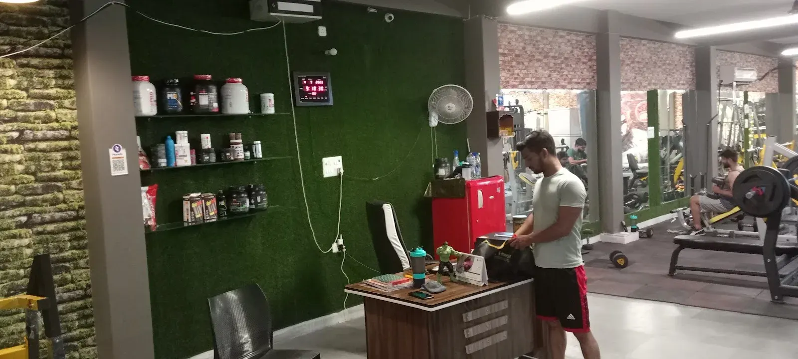 MT FITNESS UNISEX GYM — Fitness Center in Yashoda Nagar, Kanpur
