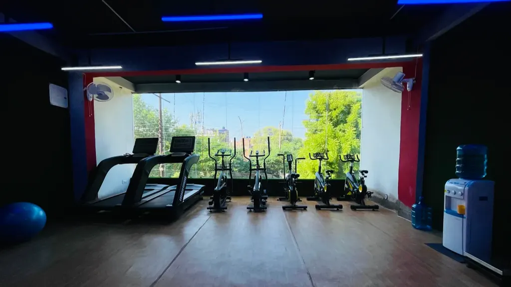 THE PLUTO FITNESS (Unisex Gym)