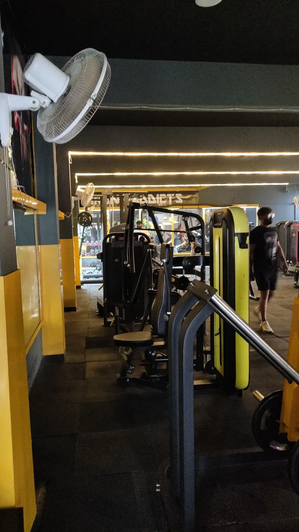 Iron Addict's Gym