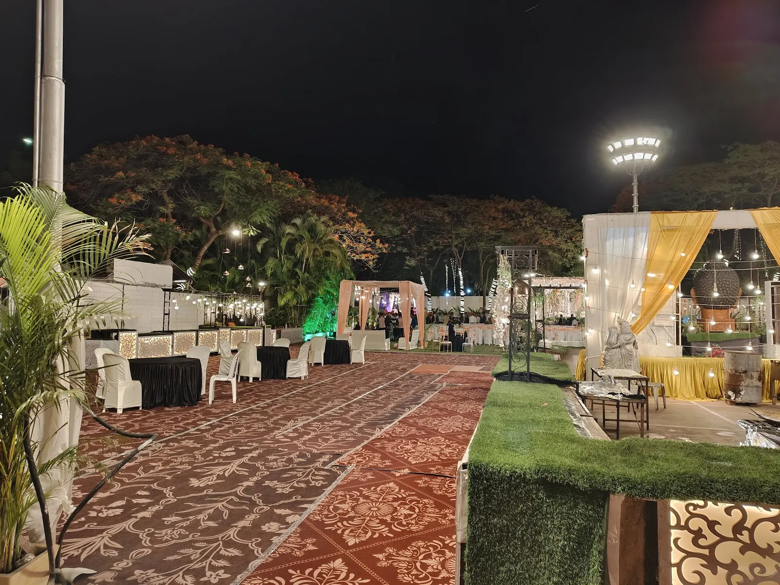 Ladies Club Lawn — Tennis in Seminary Hills, Nagpur