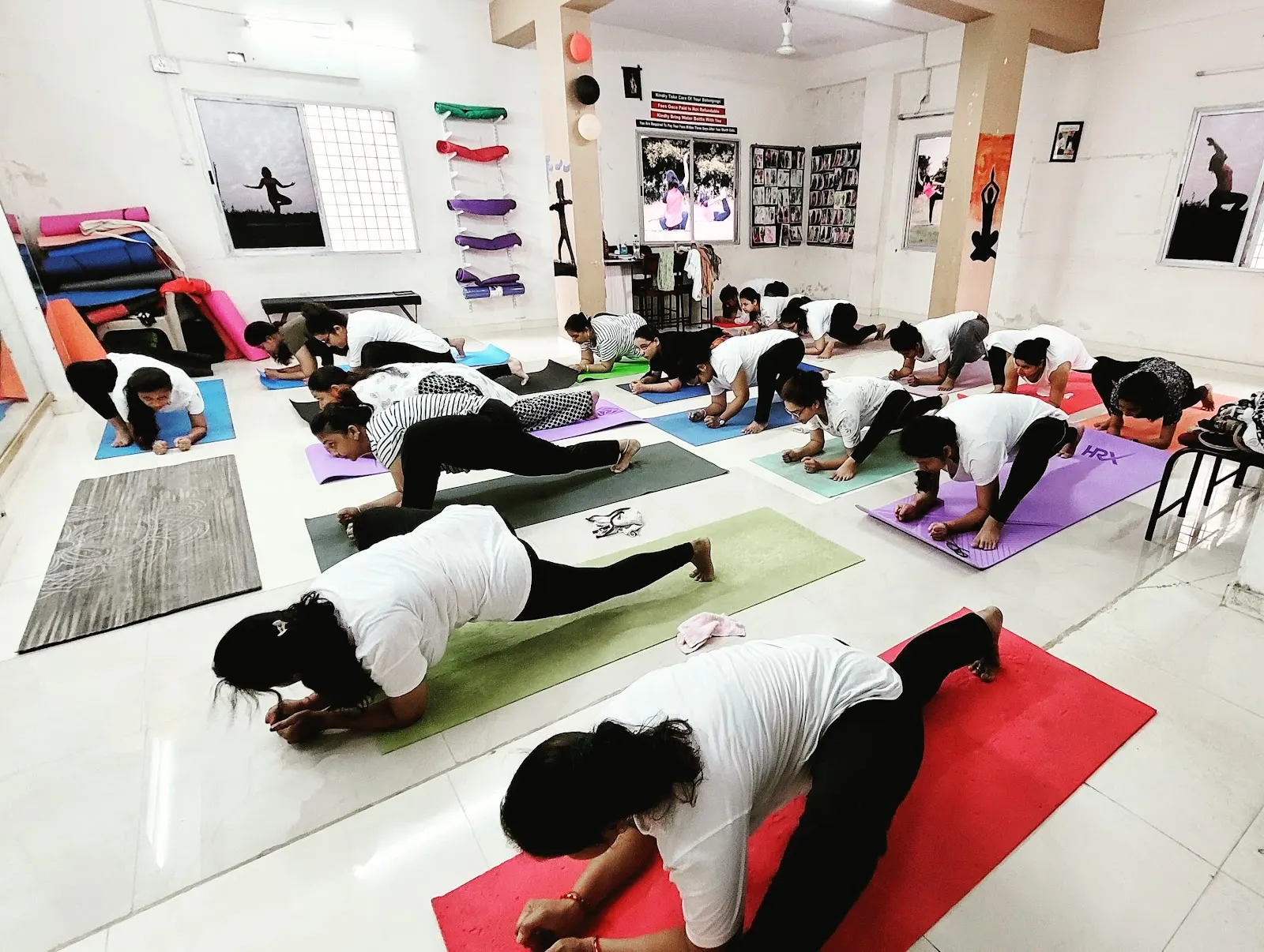 YOGALIFT — Yoga in Sayaji Park, Vadodara