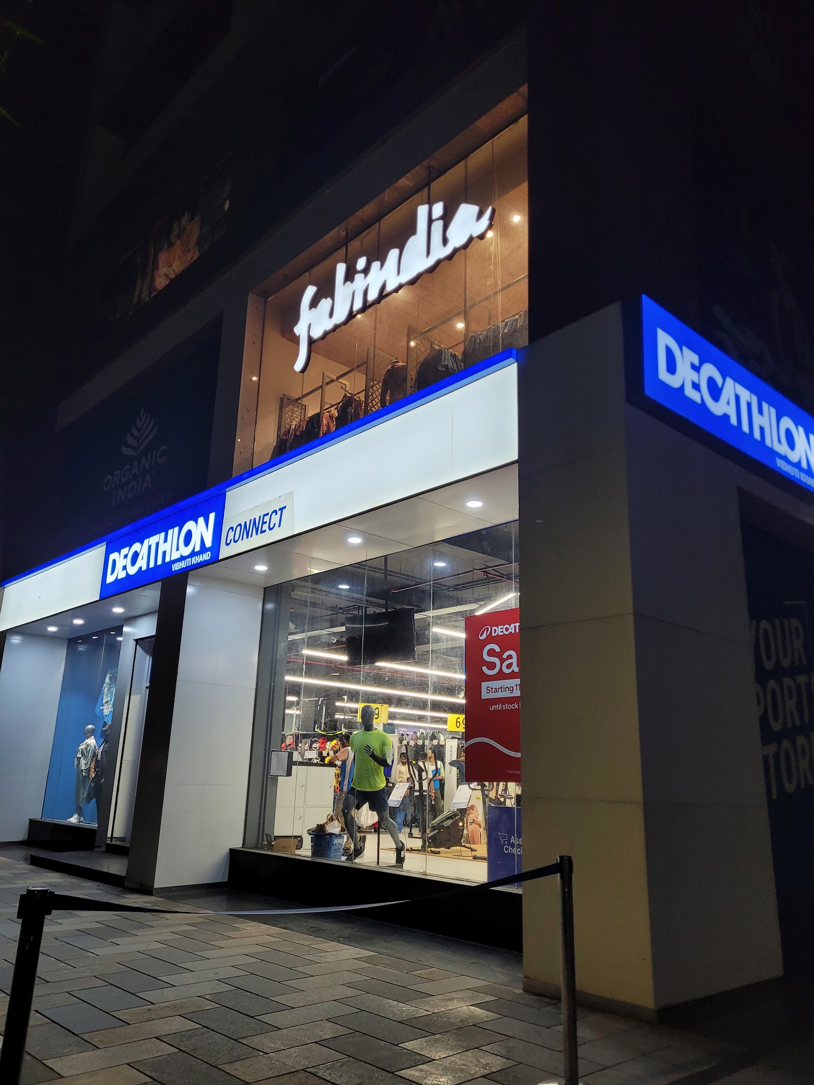 Decathlon Sports - Vibhuti Khand Connect