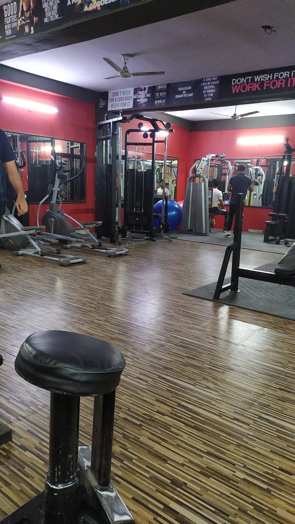 THE SOLID GYM — Fitness Center in Modipuram
