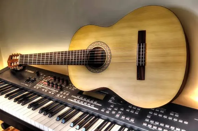 Seven Notes Music Classes — Music in Peer Gate