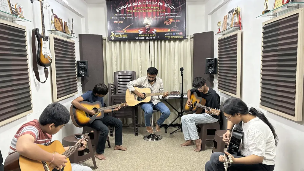 SwarSuman group of music — Music in Dabholi