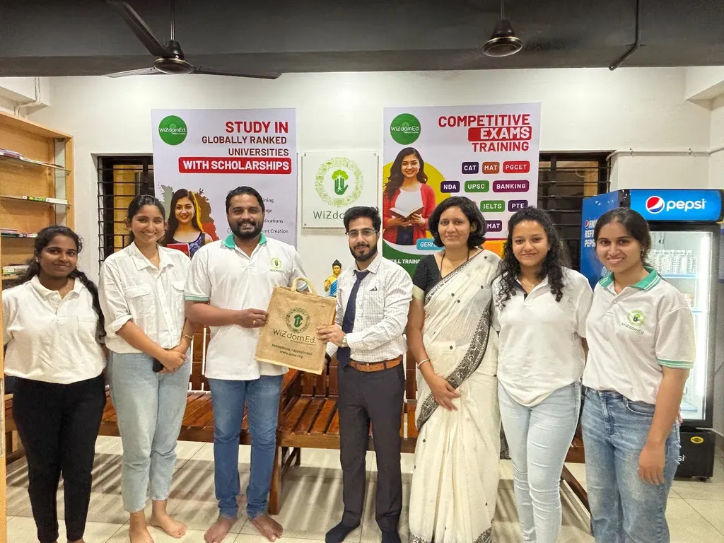 WiZdom — Public Speaking in Vani Vilas Mohalla