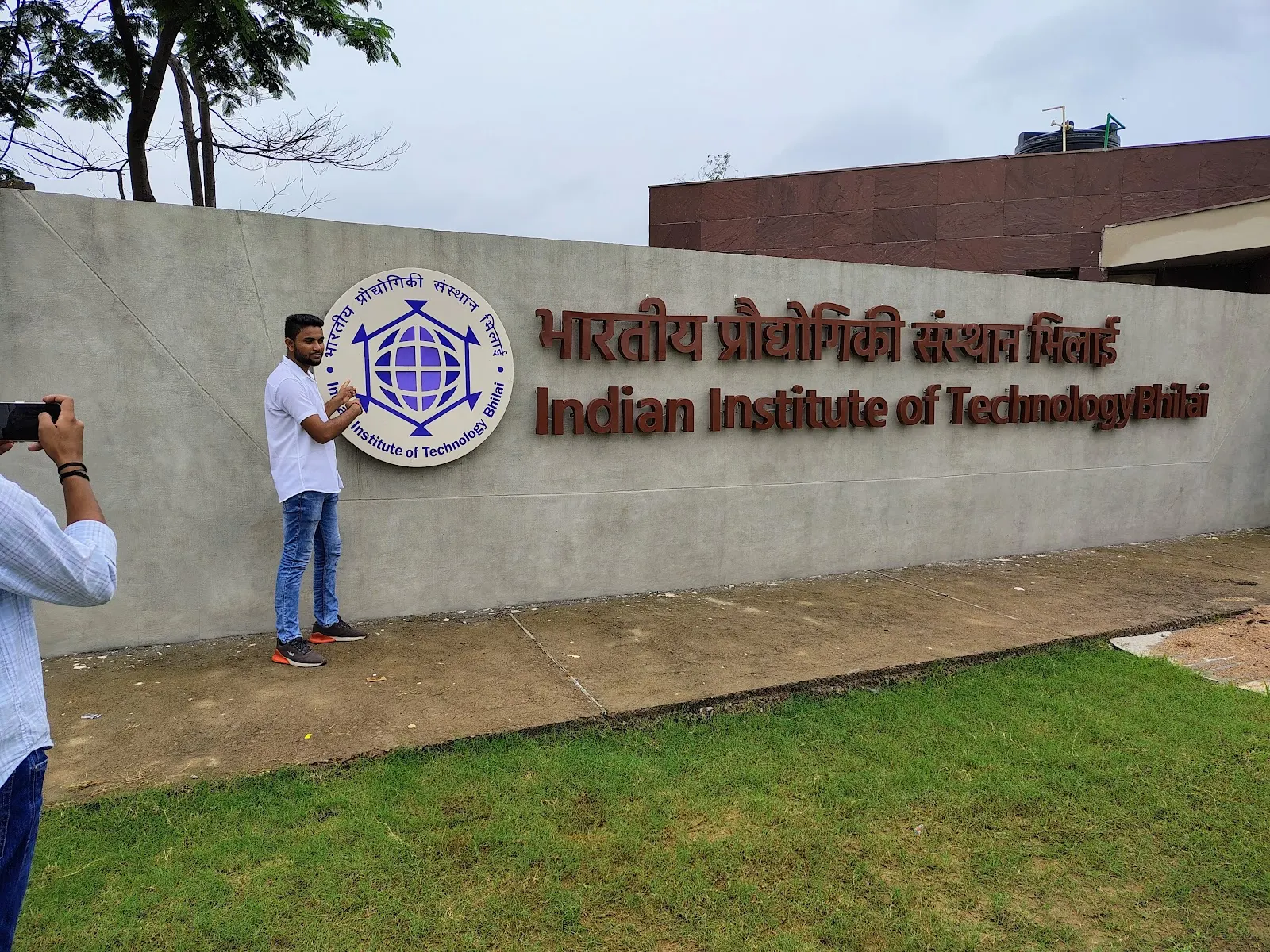 Physics Classes by IITian Santosh Kunal | best IIT JEE & NEET classes in Patna | best physics teacher in Patna — Swimming in Bankman Colony, Patna