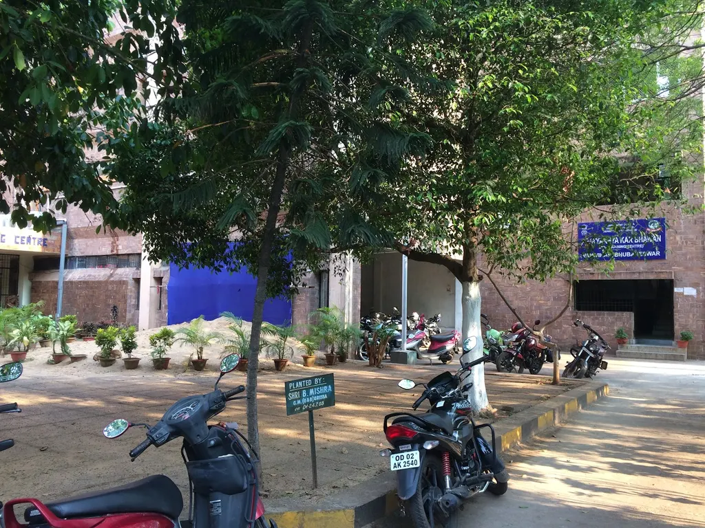 BSNL Tennis Court — Tennis in Income Tax Colony