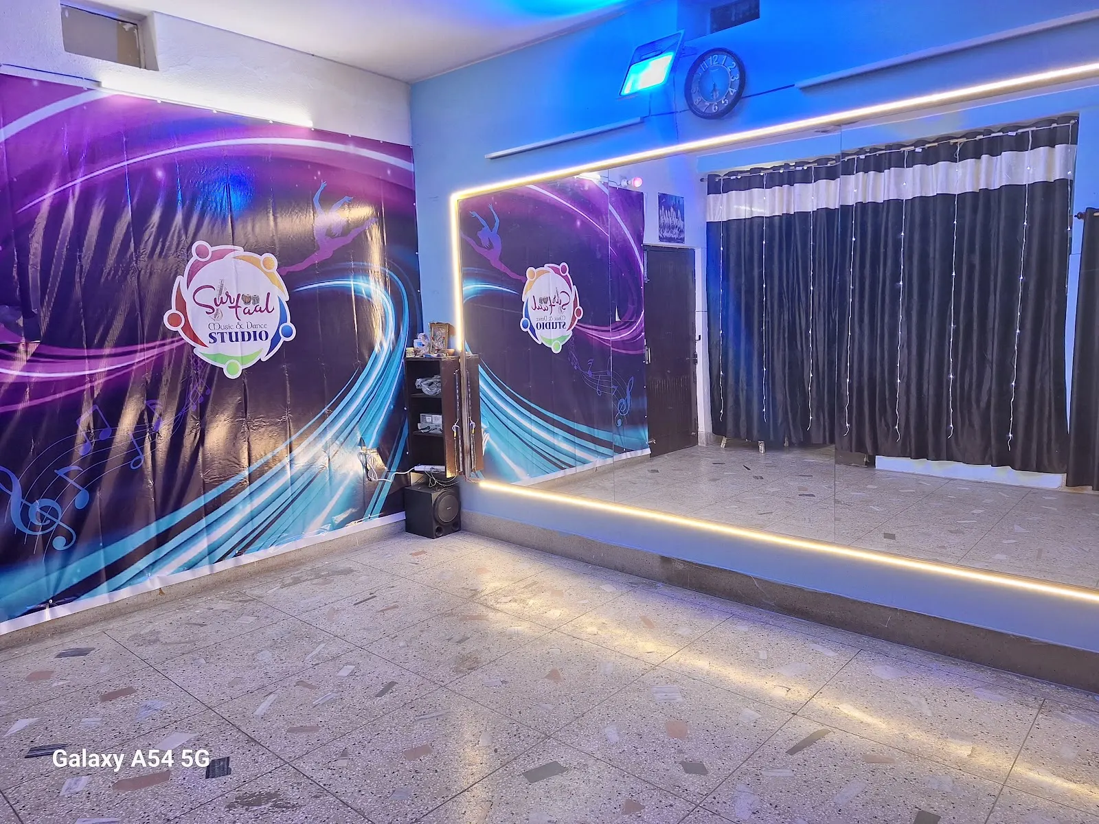 Surtaal music dance studio — Dance in Hanuman Nagar, Patna