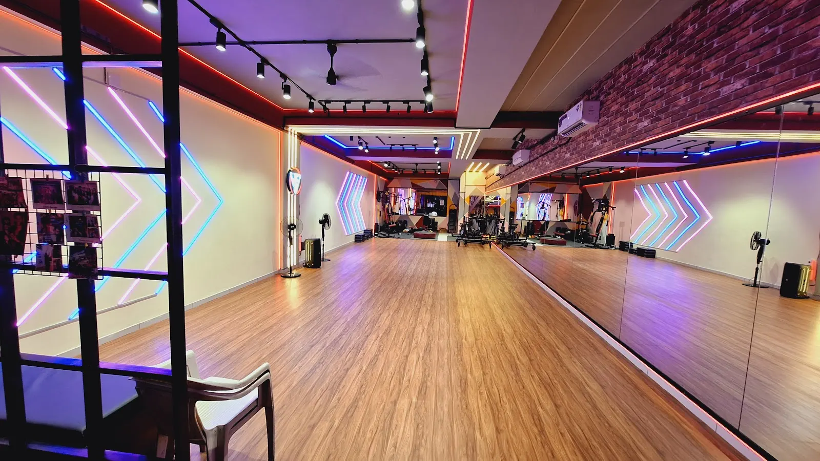 HARRY'S STUDIO — Fitness Center in Harni, Vadodara