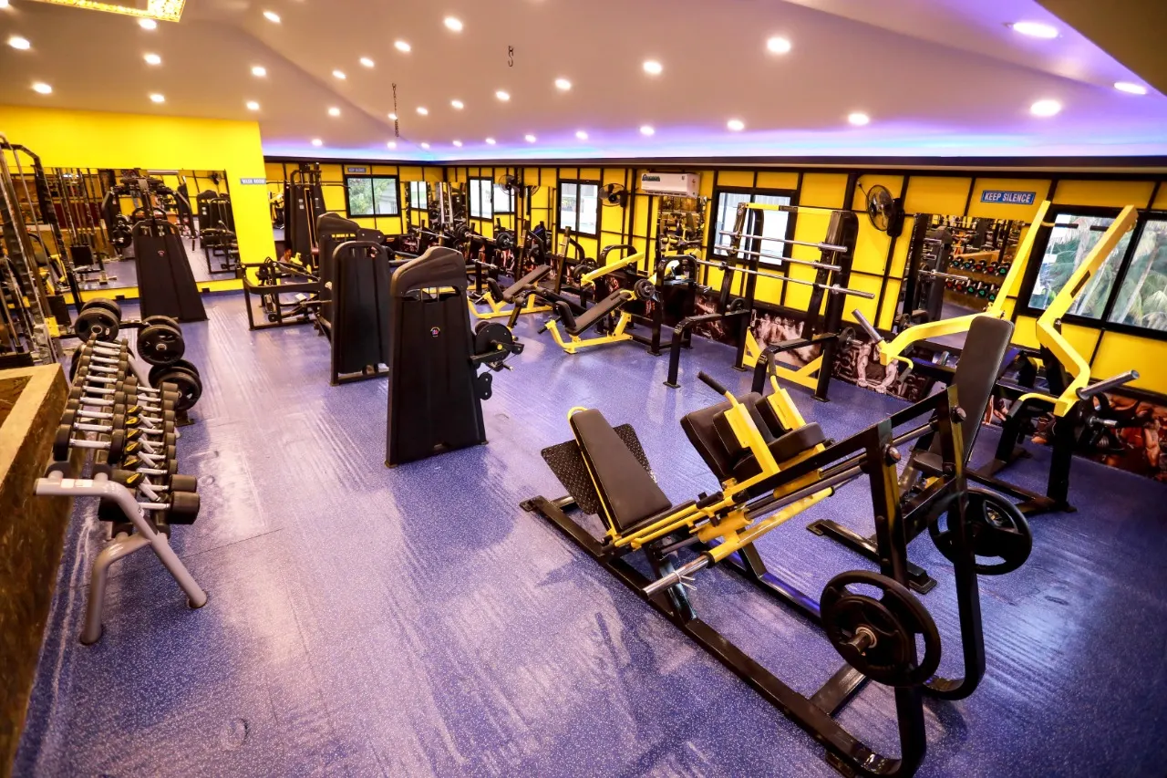 Midtown Fitness Unisex Multigym Ernakulam — Fitness Center in Kacheripady, Kochi