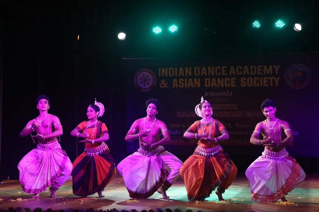 INDIAN DANCE ACADEMY — Dance in Patia