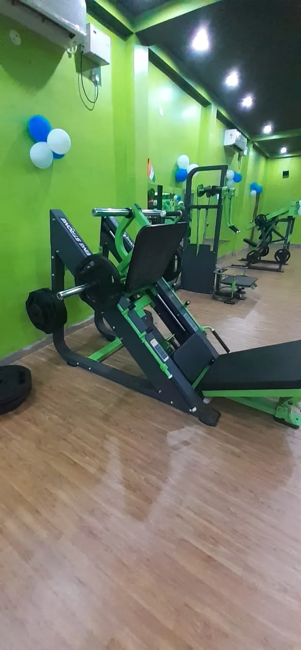 STRONG FITNESS GYM