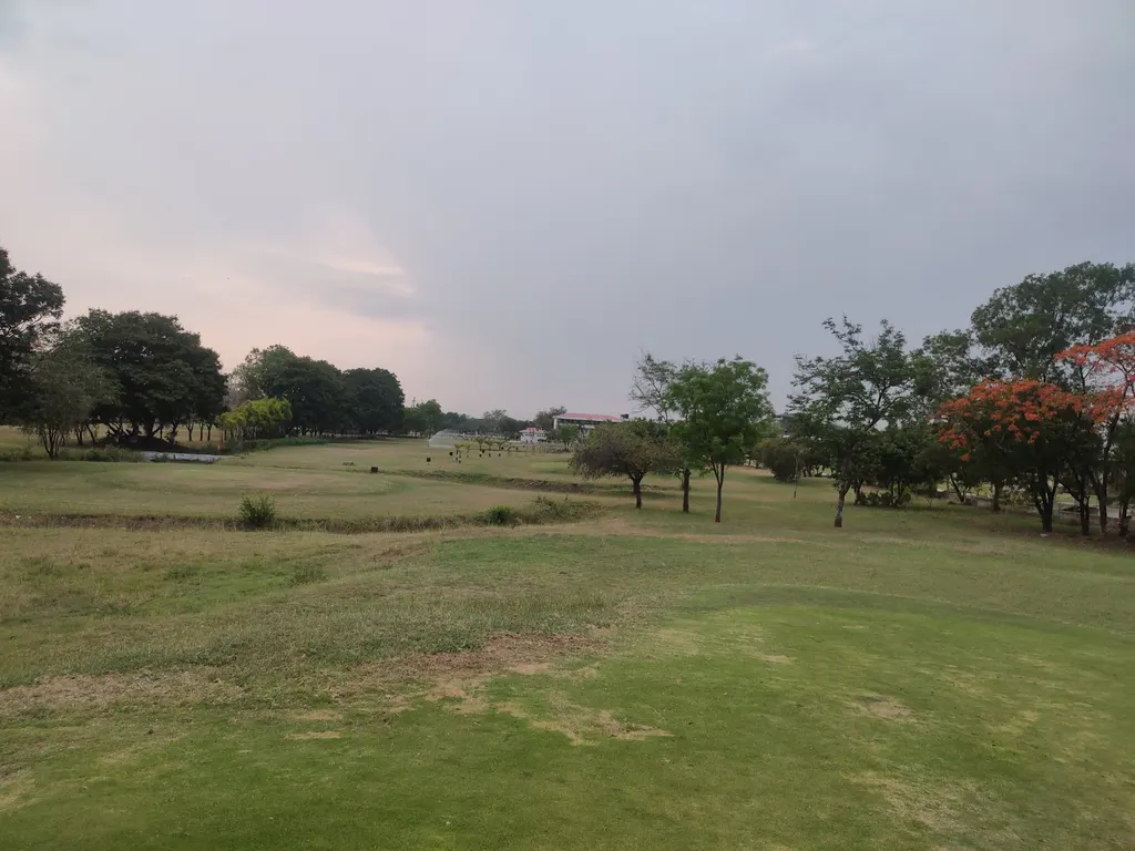 Royal Garha Golf Club — Other Sports in Shalimar Palms