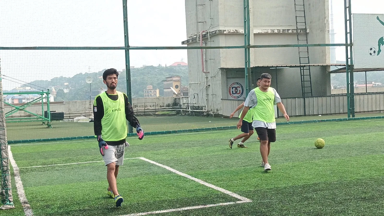 Play Goa Turf