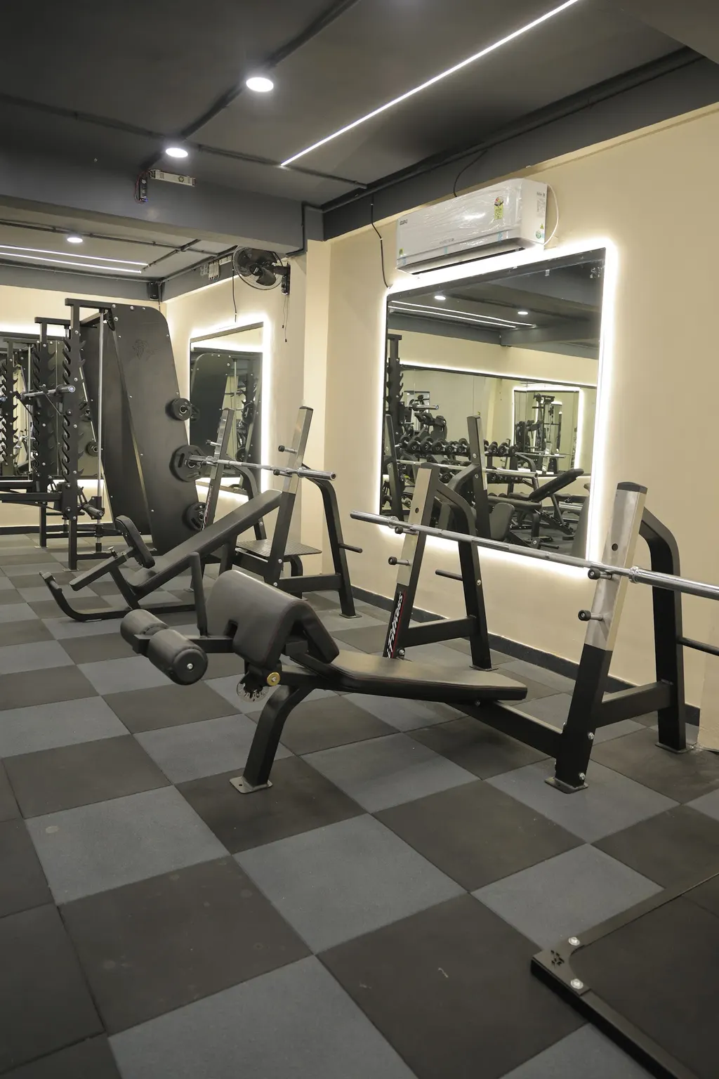 IQ Fitness — Salabatpura
