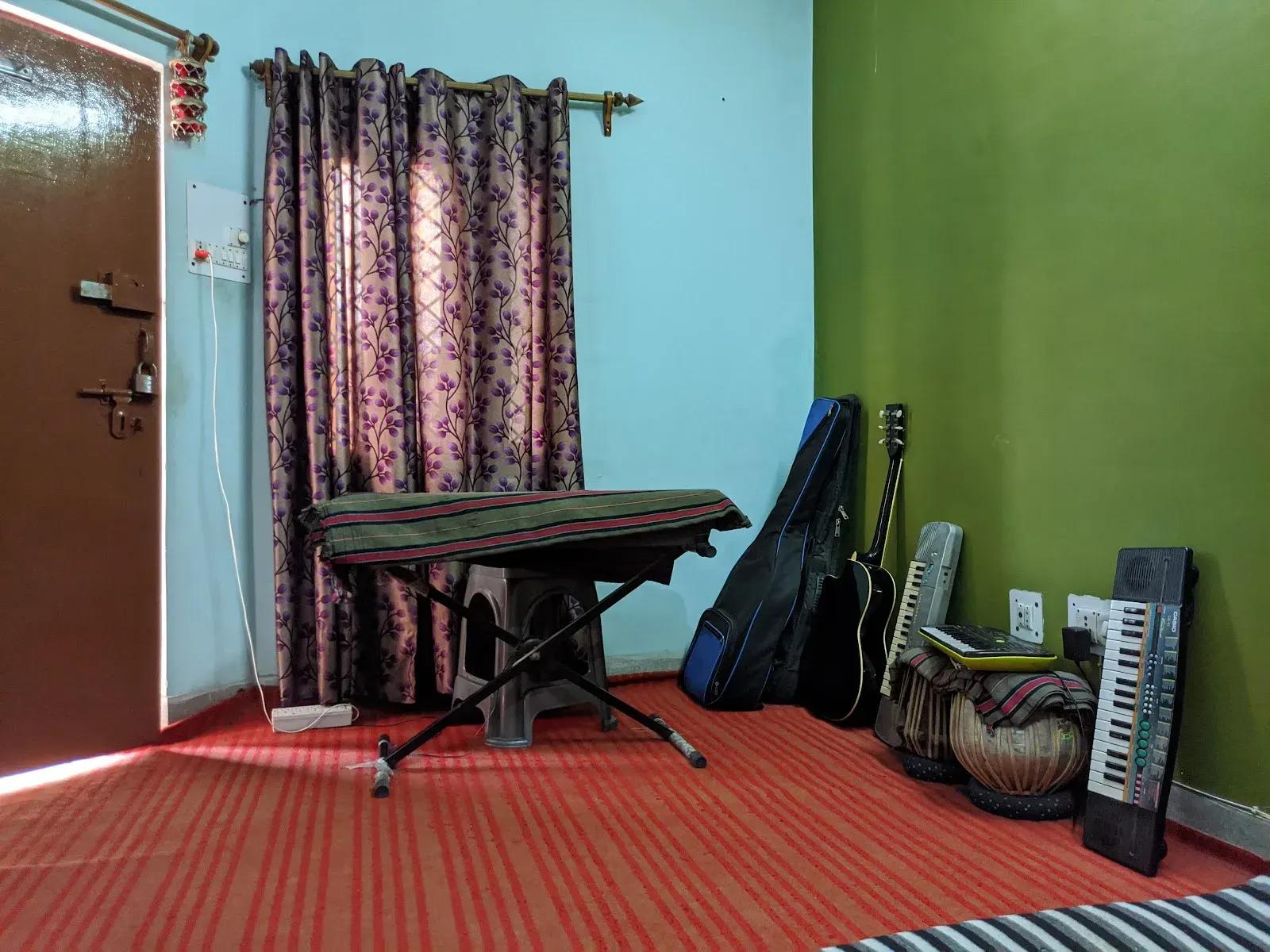 Direction Music — Music in Modipuram, Meerut