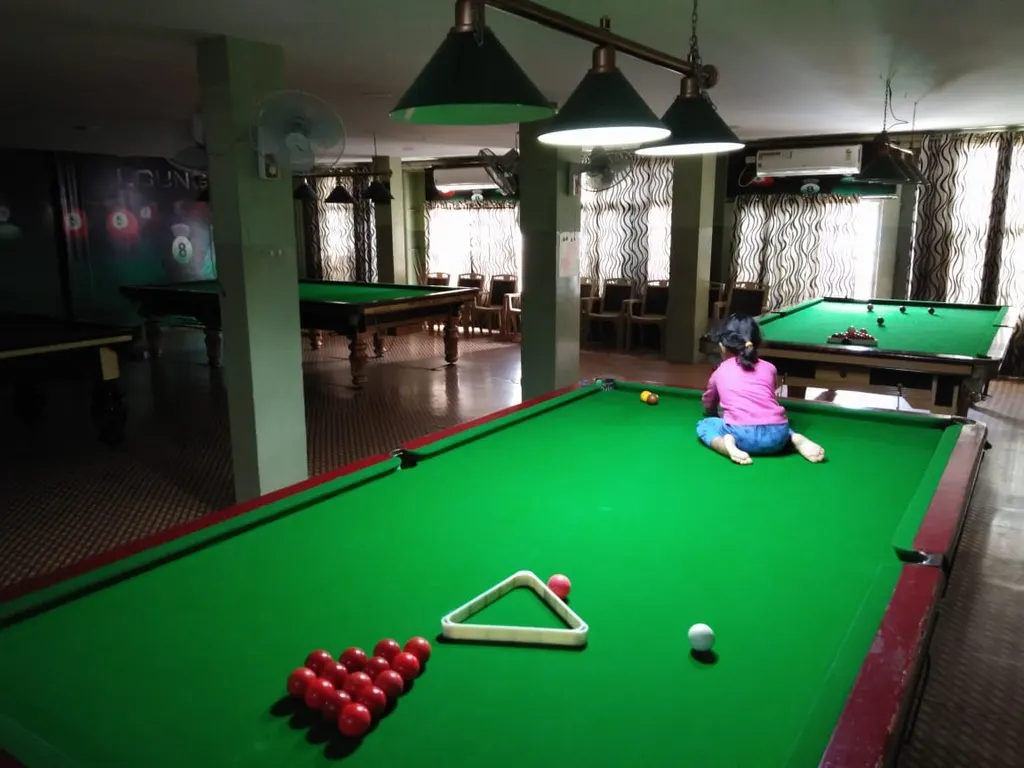 QBA Pool Lounge