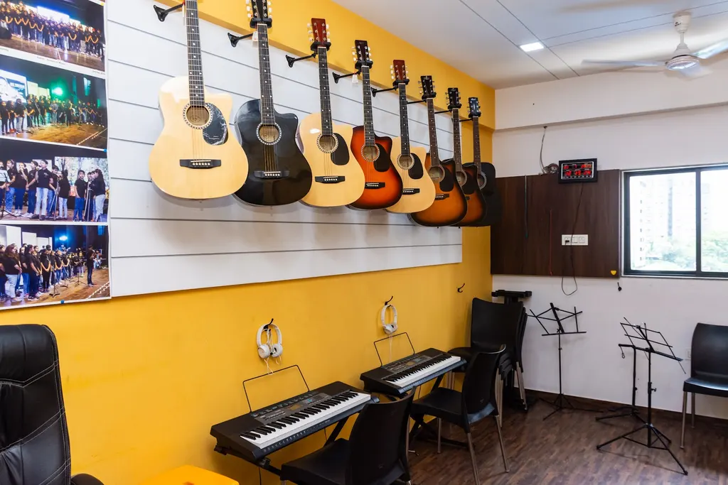 KALRAV School of MUSIC Athwa — Music in Athwa