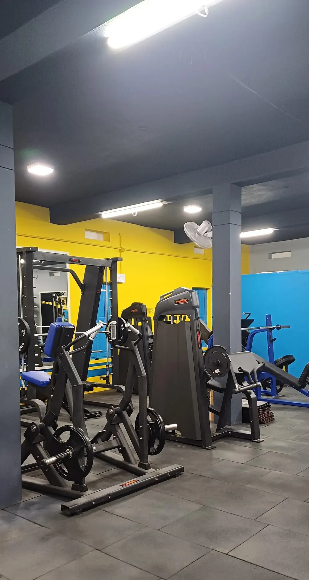 LIVING FITNESS — Fitness Center in Machavaram