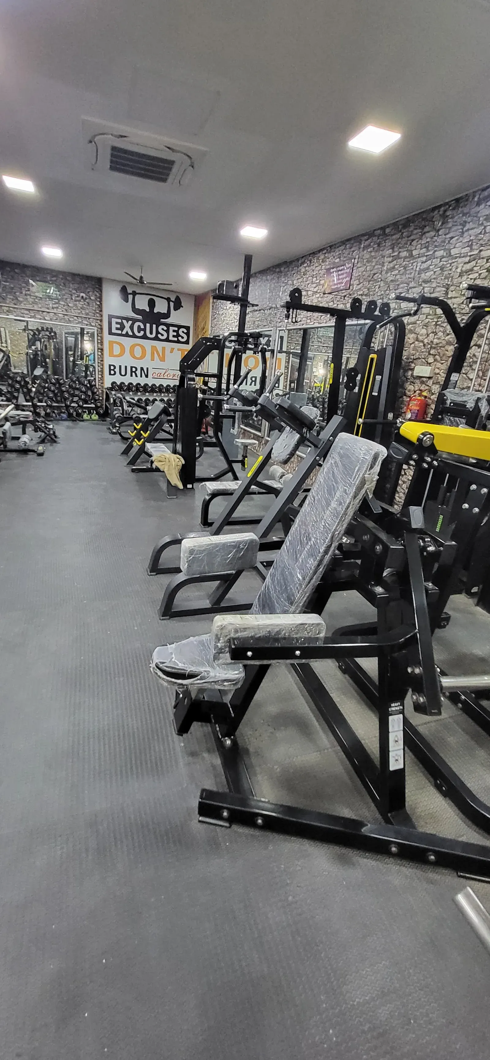 INDIAN FITNESS HUB UNISEX GYM — Fitness Center in Vilangudi, Madurai
