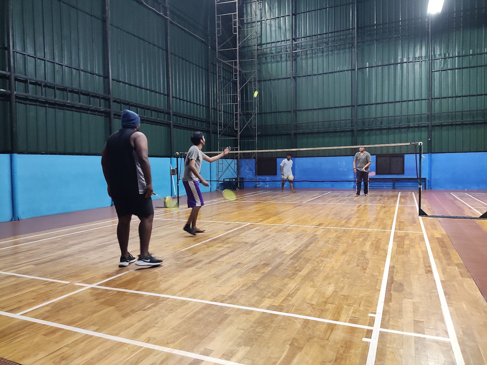 TR Badminton Court